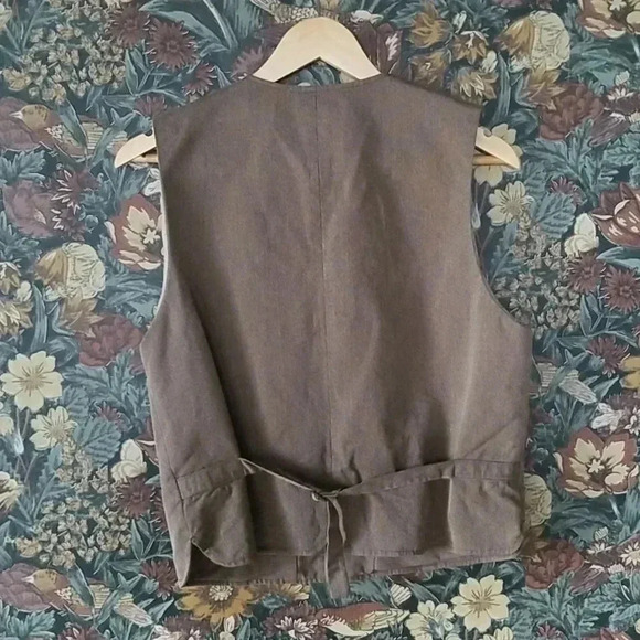 America  khaki vest - Picture 3 of 3